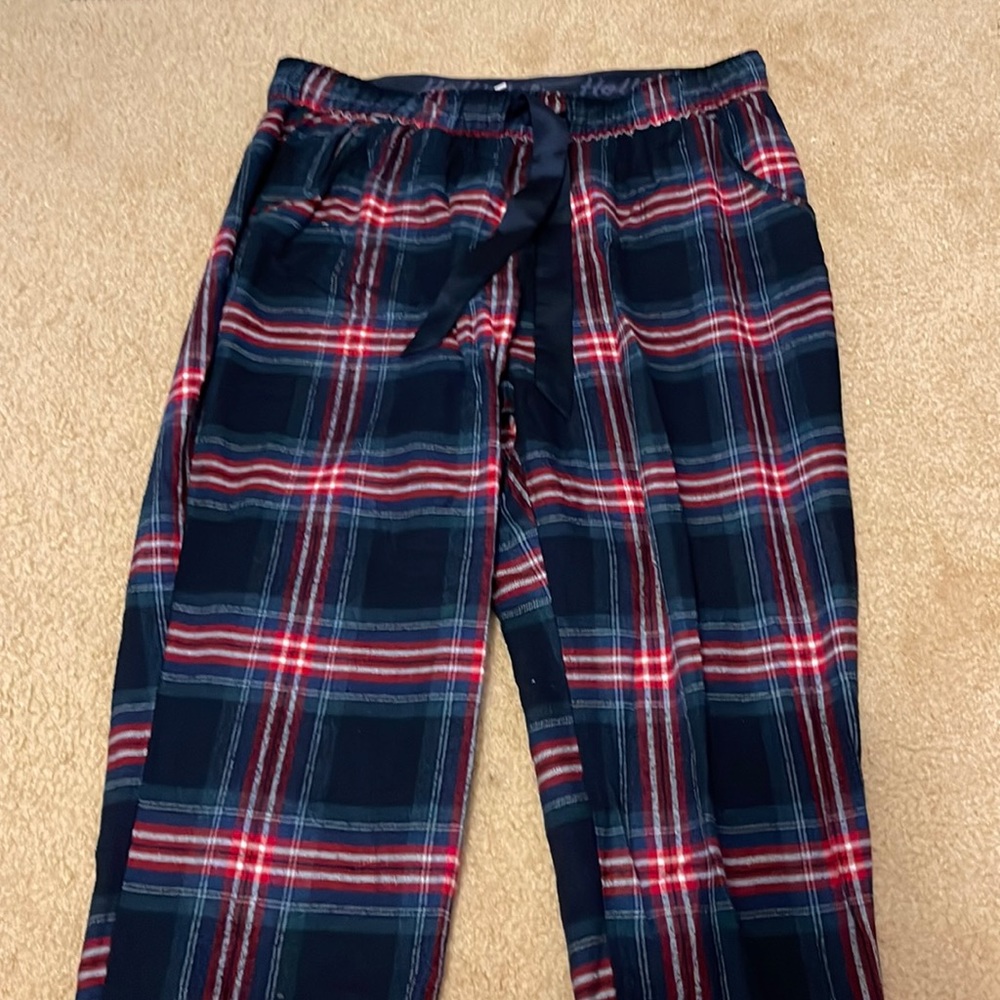 Hollister red and blue plaid cuffed pajama pants | size: M
